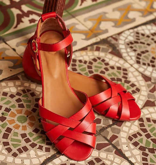 Pełne Wdzięku Ortopedyczne Sandały w Nowoczesnym Stylu